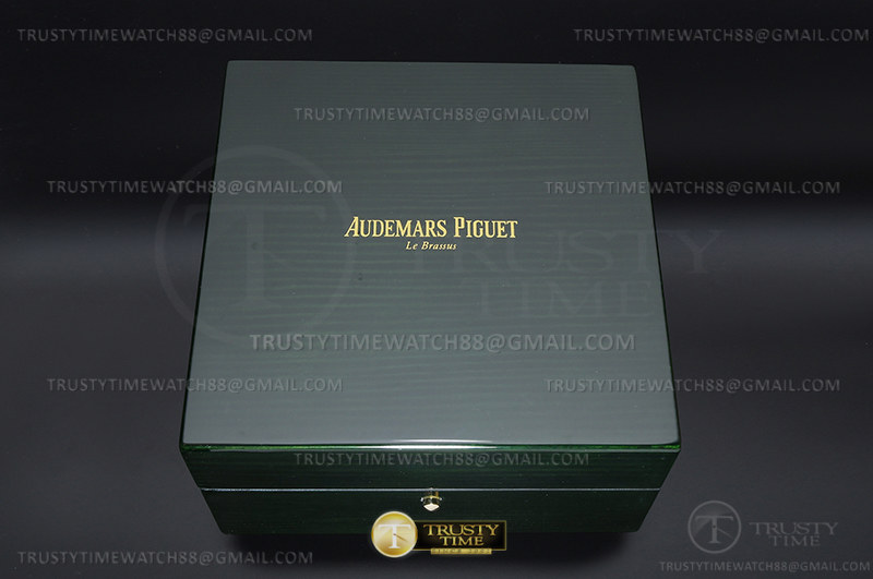 APBOX002 - Audemars Piguet Wooden Watch Box and Papers