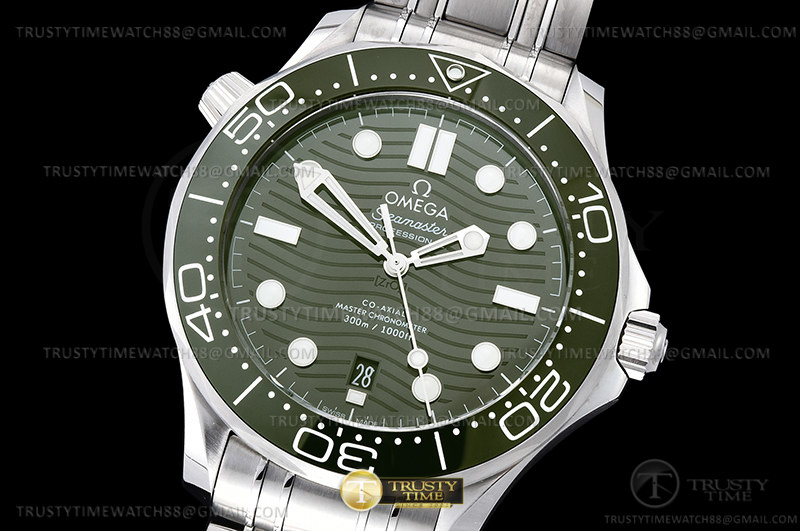 OMG0772B - Seamaster 300m 2018 SS/SS Green ORF Asia 8800